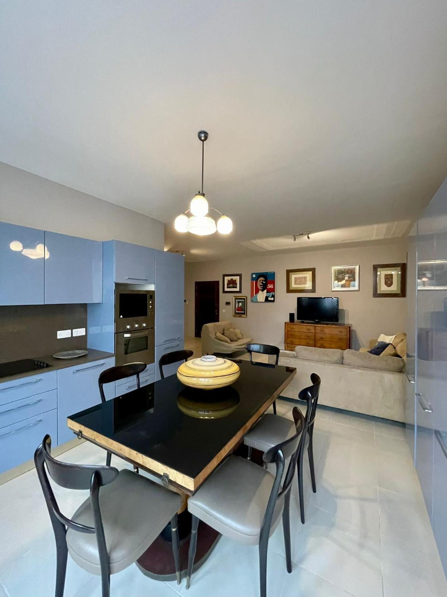 Aron Seaviews Apartment Сліма Екстер'єр фото