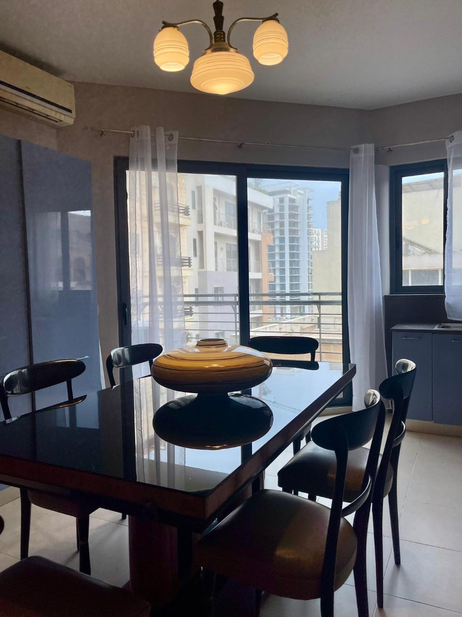 Aron Seaviews Apartment Сліма Екстер'єр фото